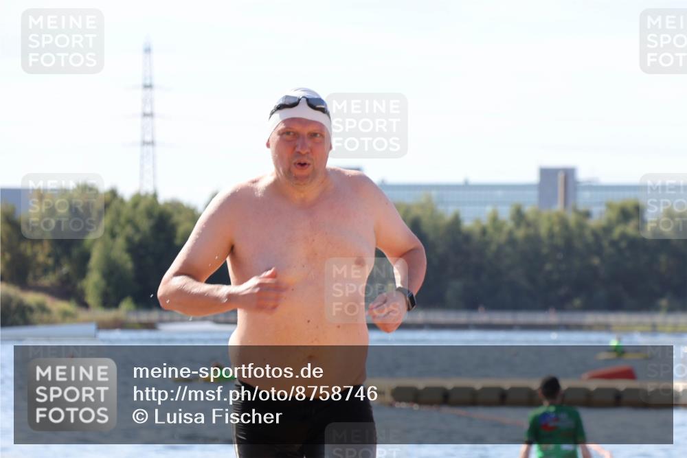07.09.2025 - 19. Norderstedt Triathlon Luisa Fischer http://msf.ph/oto/8758746 07.09.2025 11:50:36 Schwimmen 273, 1276 meine-sportfotos.de