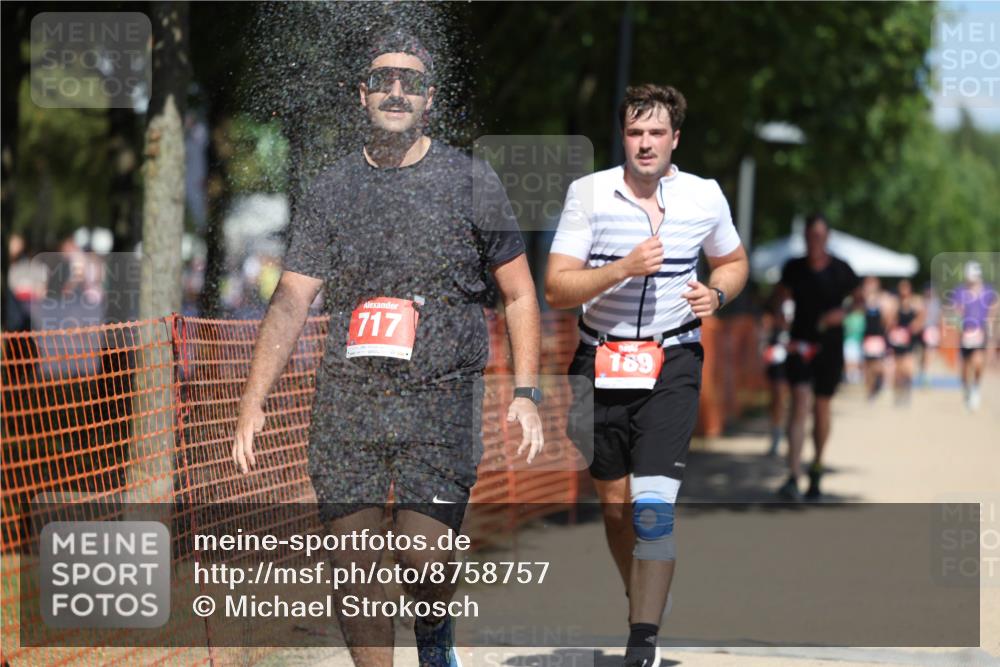 07.09.2025 - 19. Norderstedt Triathlon Michael Strokosch http://msf.ph/oto/8758757 07.09.2025 13:14:20 Laufen 189, 706, 717 meine-sportfotos.de