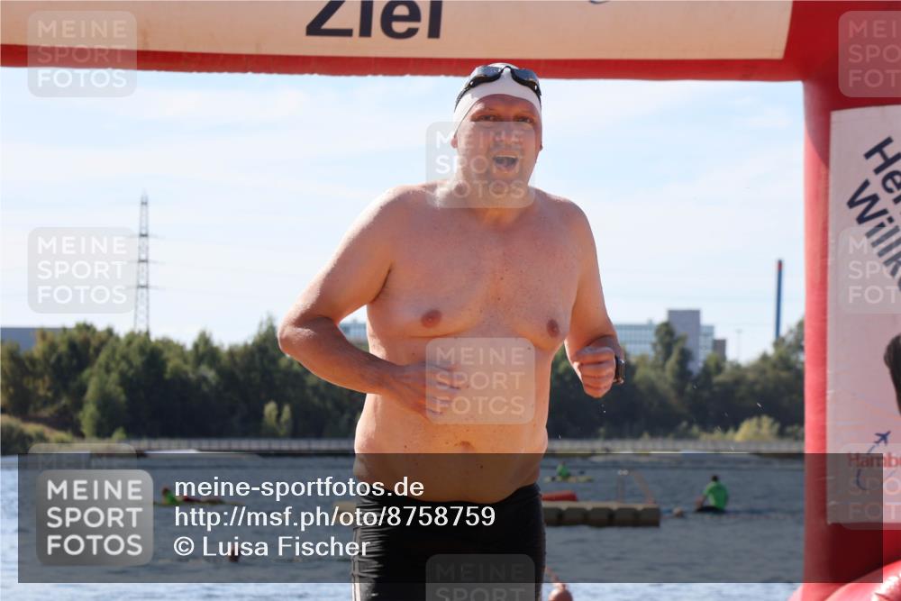 07.09.2025 - 19. Norderstedt Triathlon Luisa Fischer http://msf.ph/oto/8758759 07.09.2025 11:50:37 Schwimmen 1276 meine-sportfotos.de