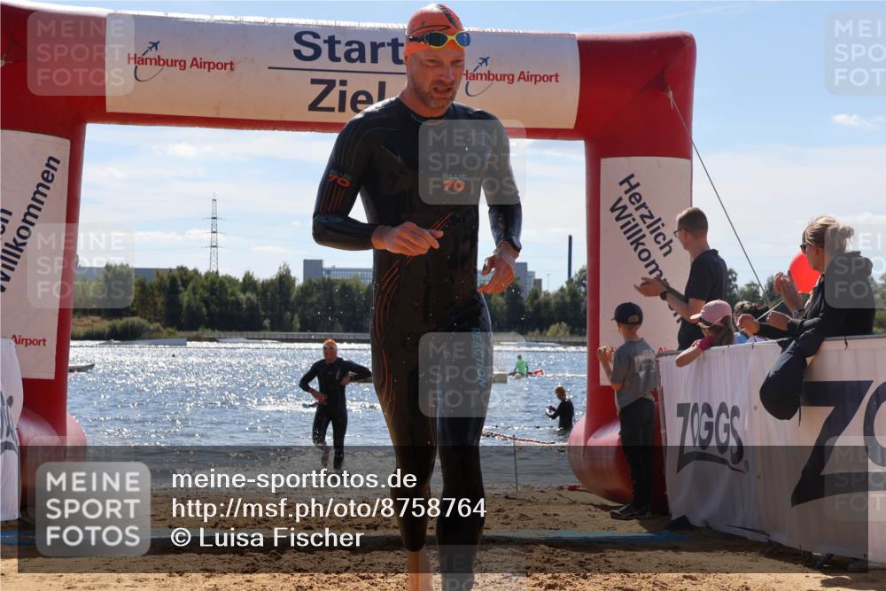07.09.2025 - 19. Norderstedt Triathlon Luisa Fischer http://msf.ph/oto/8758764 07.09.2025 13:39:17 Schwimmen 977, 1000 meine-sportfotos.de