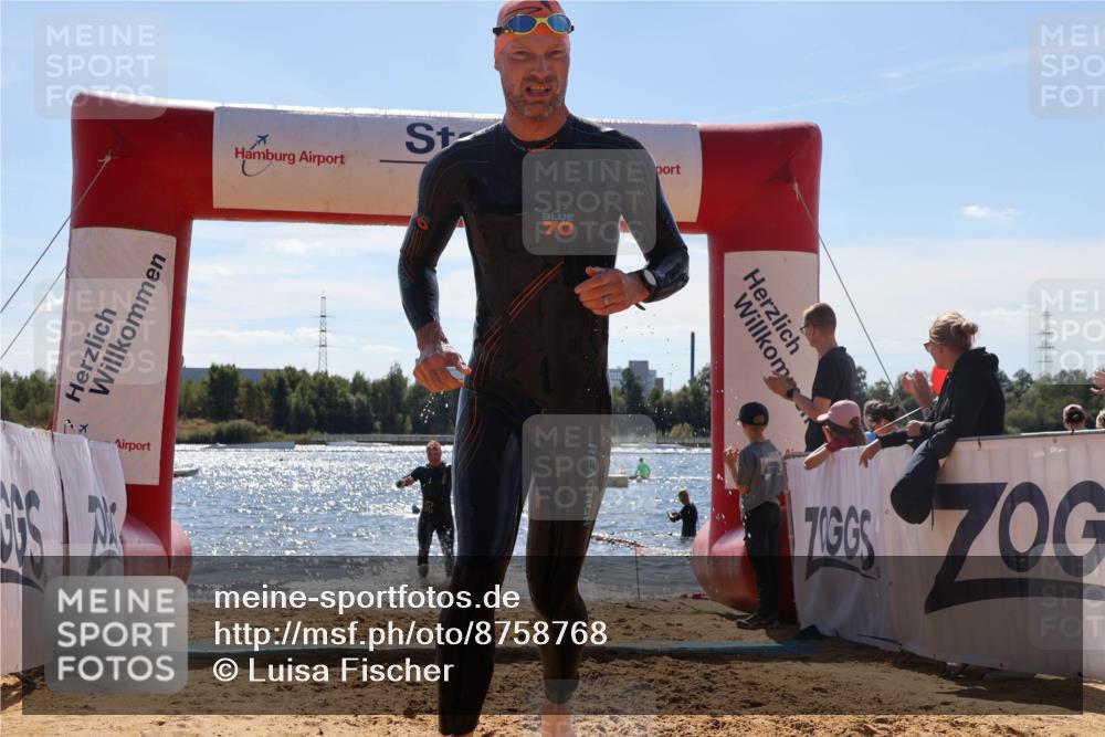 07.09.2025 - 19. Norderstedt Triathlon Luisa Fischer http://msf.ph/oto/8758768 07.09.2025 13:39:18 Schwimmen 411, 1000 meine-sportfotos.de