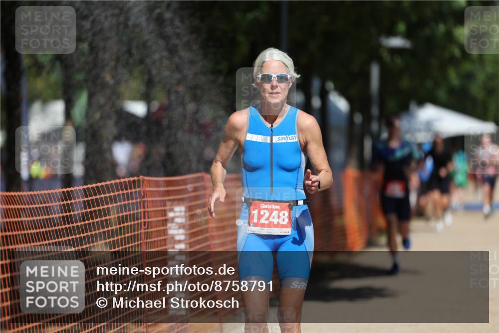 07.09.2025 - 19. Norderstedt Triathlon Michael Strokosch http://msf.ph/oto/8758791 07.09.2025 12:52:03 Laufen 856, 1248 meine-sportfotos.de