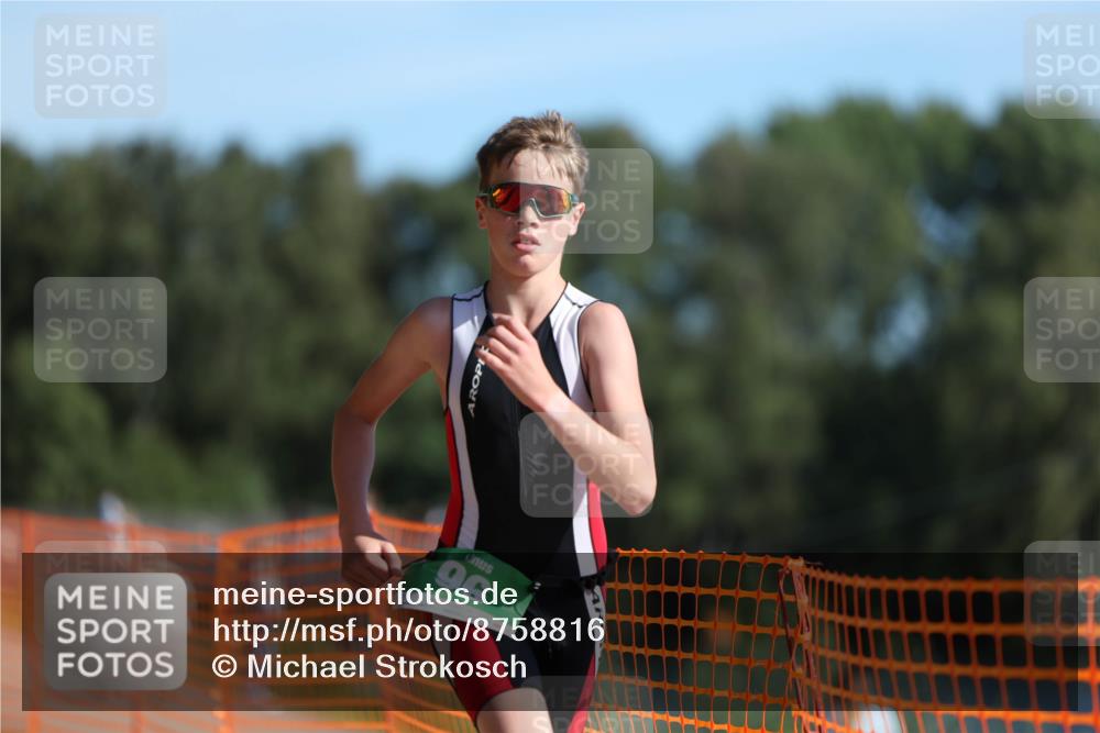 07.09.2025 - 19. Norderstedt Triathlon Michael Strokosch http://msf.ph/oto/8758816 07.09.2025 10:44:10 Laufen 96, 109, 134 meine-sportfotos.de