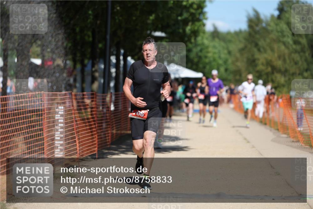 07.09.2025 - 19. Norderstedt Triathlon Michael Strokosch http://msf.ph/oto/8758833 07.09.2025 13:14:23 Laufen 189, 219, 331, 706, 717 meine-sportfotos.de
