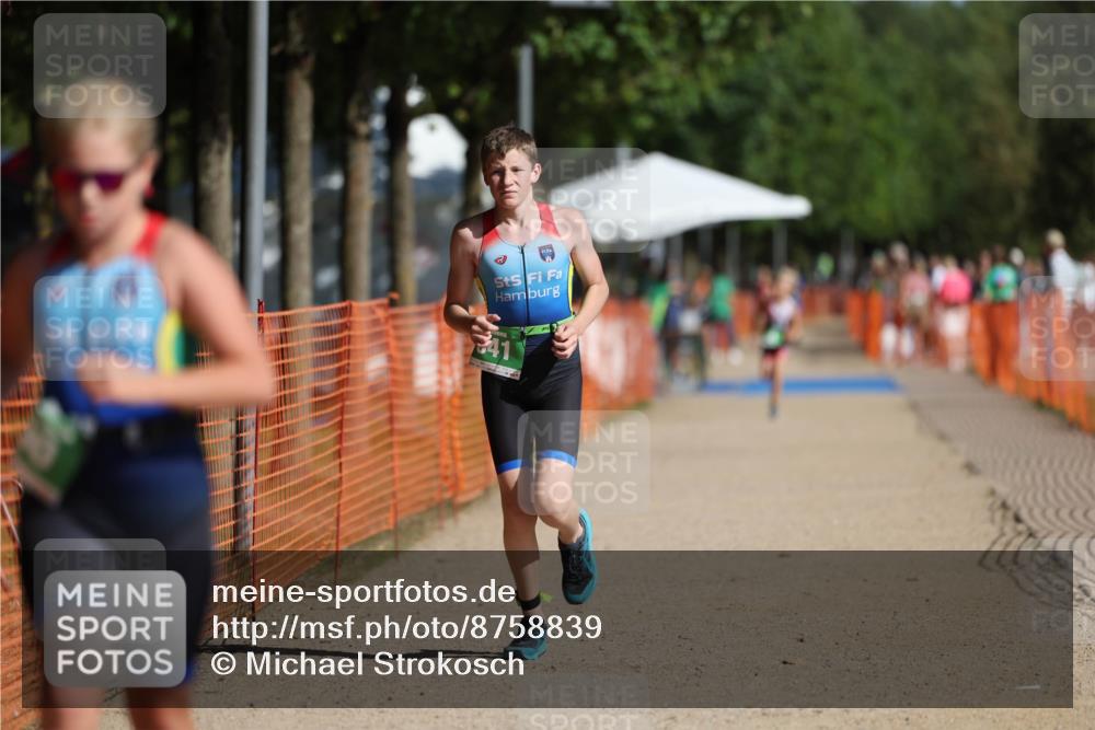 07.09.2025 - 19. Norderstedt Triathlon Michael Strokosch http://msf.ph/oto/8758839 07.09.2025 11:04:43 Laufen 100, 641 meine-sportfotos.de