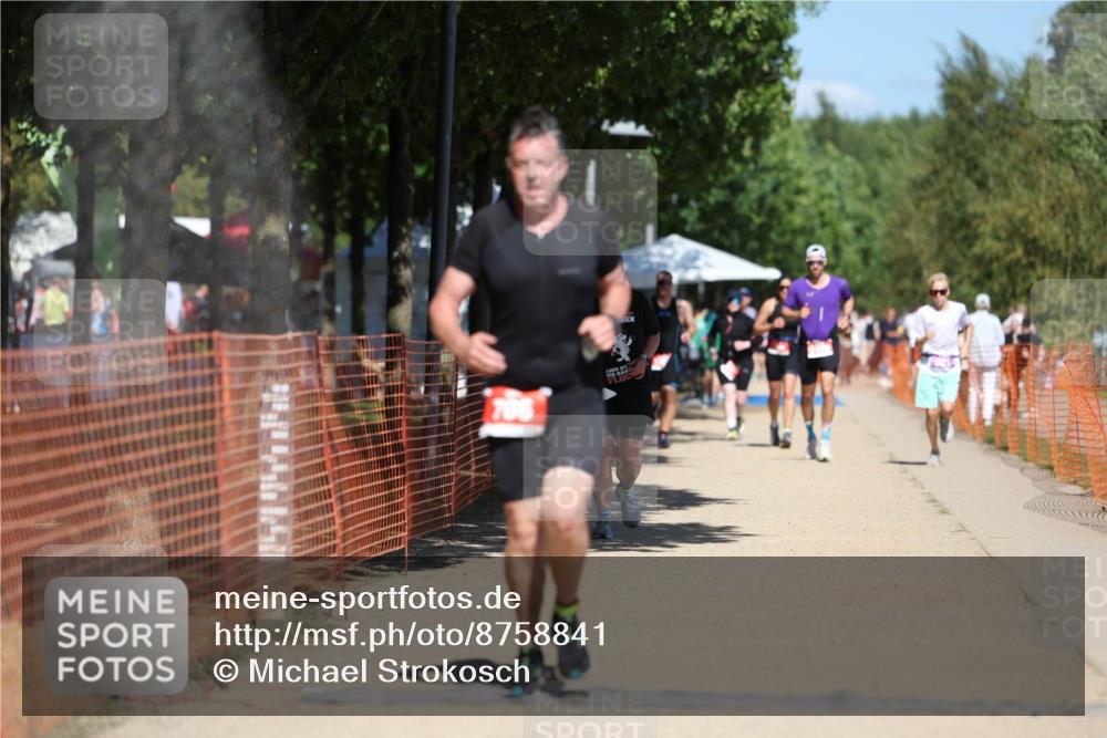 07.09.2025 - 19. Norderstedt Triathlon Michael Strokosch http://msf.ph/oto/8758841 07.09.2025 13:14:24 Laufen 189, 219, 331, 706, 717, 1388 meine-sportfotos.de