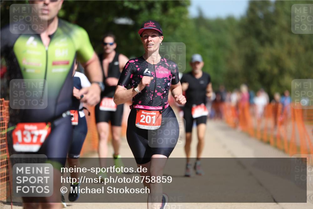 07.09.2025 - 19. Norderstedt Triathlon Michael Strokosch http://msf.ph/oto/8758859 07.09.2025 12:05:48 Laufen 201, 237, 815, 1225, 1377 meine-sportfotos.de
