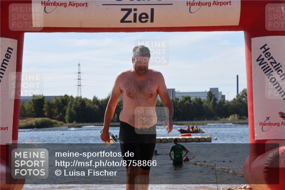 07.09.2025 - 19. Norderstedt Triathlon Luisa Fischer http://msf.ph/oto/8758866 07.09.2025 11:52:04 Schwimmen 827 meine-sportfotos.de