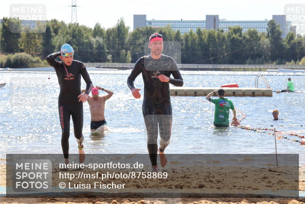 07.09.2025 - 19. Norderstedt Triathlon Luisa Fischer http://msf.ph/oto/8758869 07.09.2025 13:41:18 Schwimmen 363, 970 meine-sportfotos.de