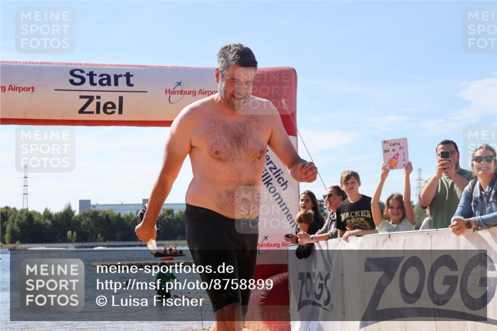 07.09.2025 - 19. Norderstedt Triathlon Luisa Fischer http://msf.ph/oto/8758899 07.09.2025 11:52:06 Schwimmen 827 meine-sportfotos.de