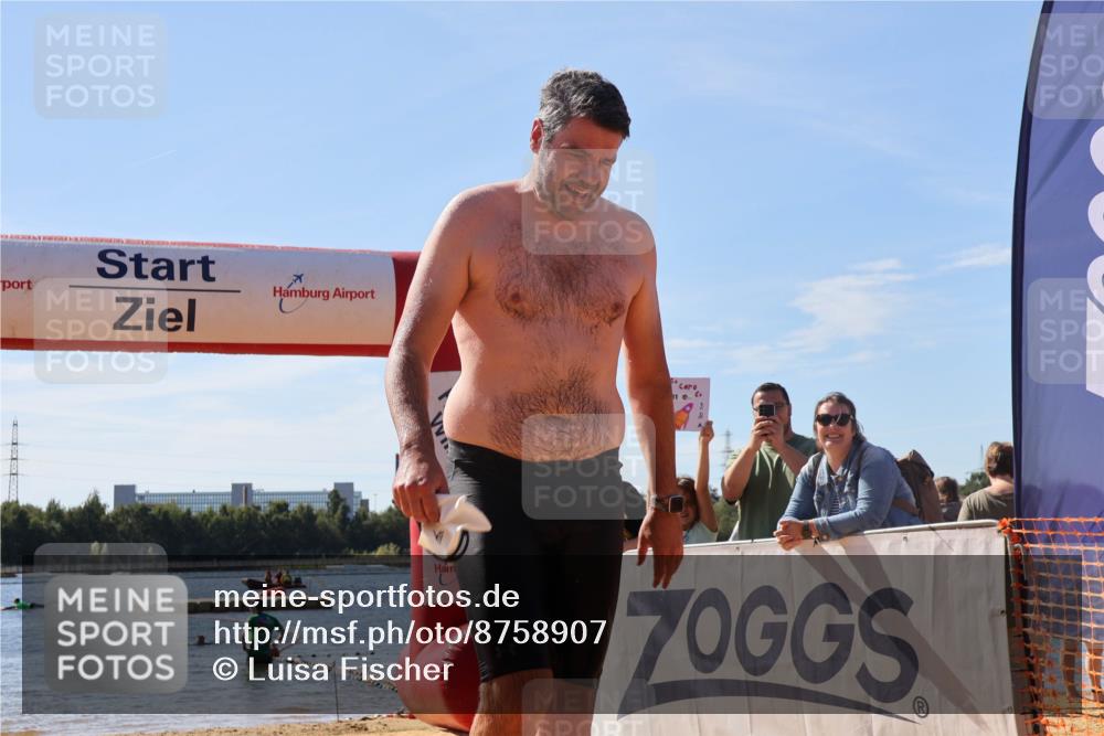 07.09.2025 - 19. Norderstedt Triathlon Luisa Fischer http://msf.ph/oto/8758907 07.09.2025 11:52:06 Schwimmen 827 meine-sportfotos.de