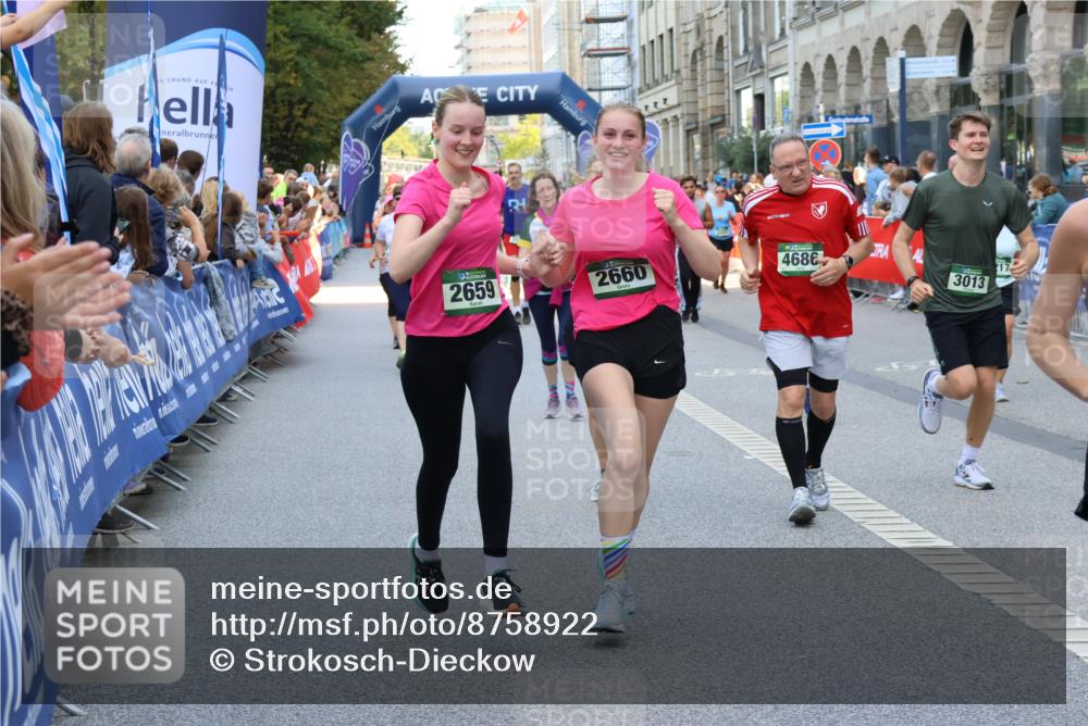 07.09.2025 - BARMER Alsterlauf Strokosch-Dieckow http://msf.ph/oto/8758922 07.09.2025 10:13:23 Ziel 2387, 2875, 2876, 2892, 3031, 3085, 3086, 3121, 3181, 3332, 3333, 3334, 3373, 3379, 3424, 3425, 3511, 3564, 3644, 3833, 3879, 4181, 4548, 4659, 4690, 4716, 4718, 4761, 4881, 4958, 5054, 5059, 5414, 5502, 5743, 6158, 6317, 6318, 8417 meine-sportfotos.de