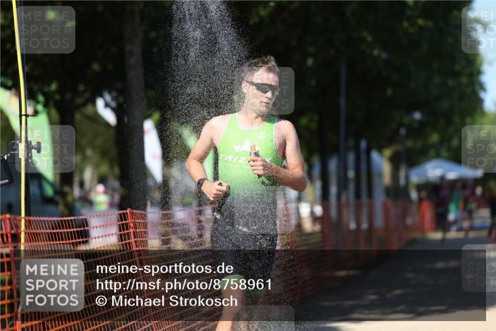 07.09.2025 - 19. Norderstedt Triathlon Michael Strokosch http://msf.ph/oto/8758961 07.09.2025 14:56:42 Laufen 962, 991, 1007 meine-sportfotos.de