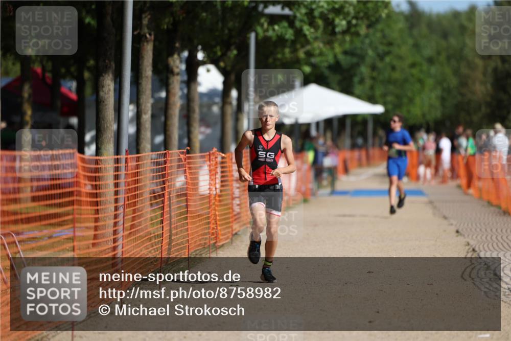 07.09.2025 - 19. Norderstedt Triathlon Michael Strokosch http://msf.ph/oto/8758982 07.09.2025 11:05:12 Laufen 107 meine-sportfotos.de