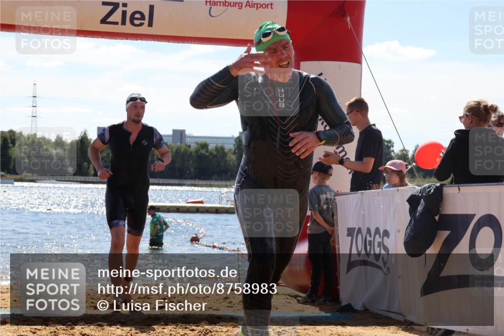 07.09.2025 - 19. Norderstedt Triathlon Luisa Fischer http://msf.ph/oto/8758983 07.09.2025 13:42:09 Schwimmen 410, 1005 meine-sportfotos.de