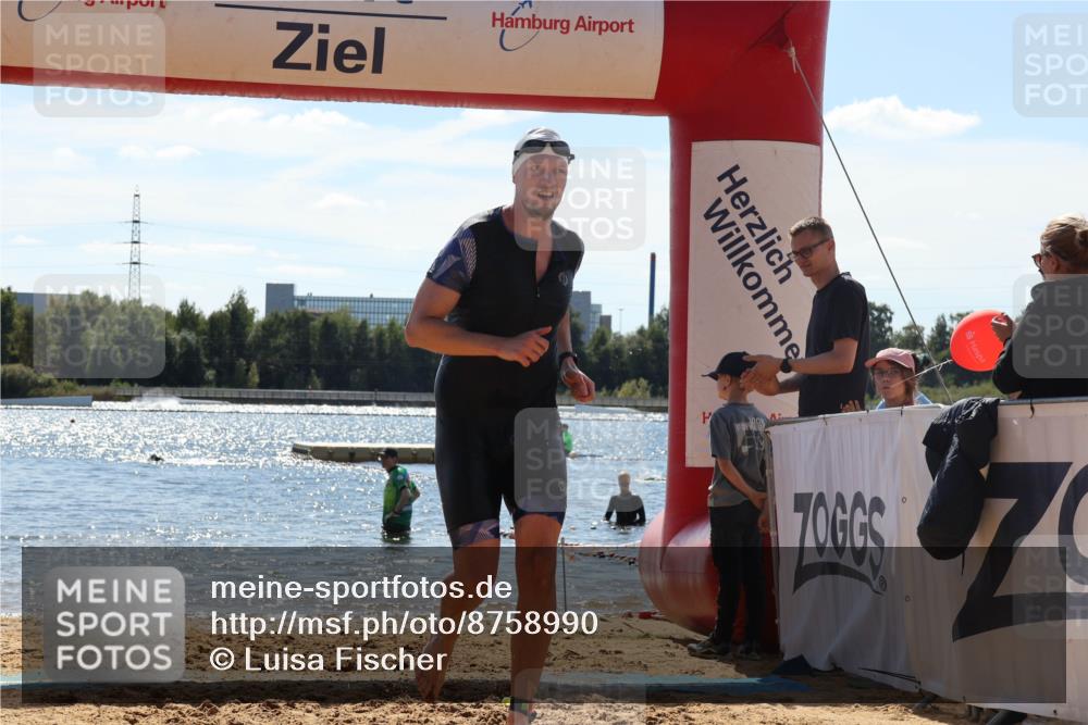 07.09.2025 - 19. Norderstedt Triathlon Luisa Fischer http://msf.ph/oto/8758990 07.09.2025 13:42:10 Schwimmen 410, 1005 meine-sportfotos.de