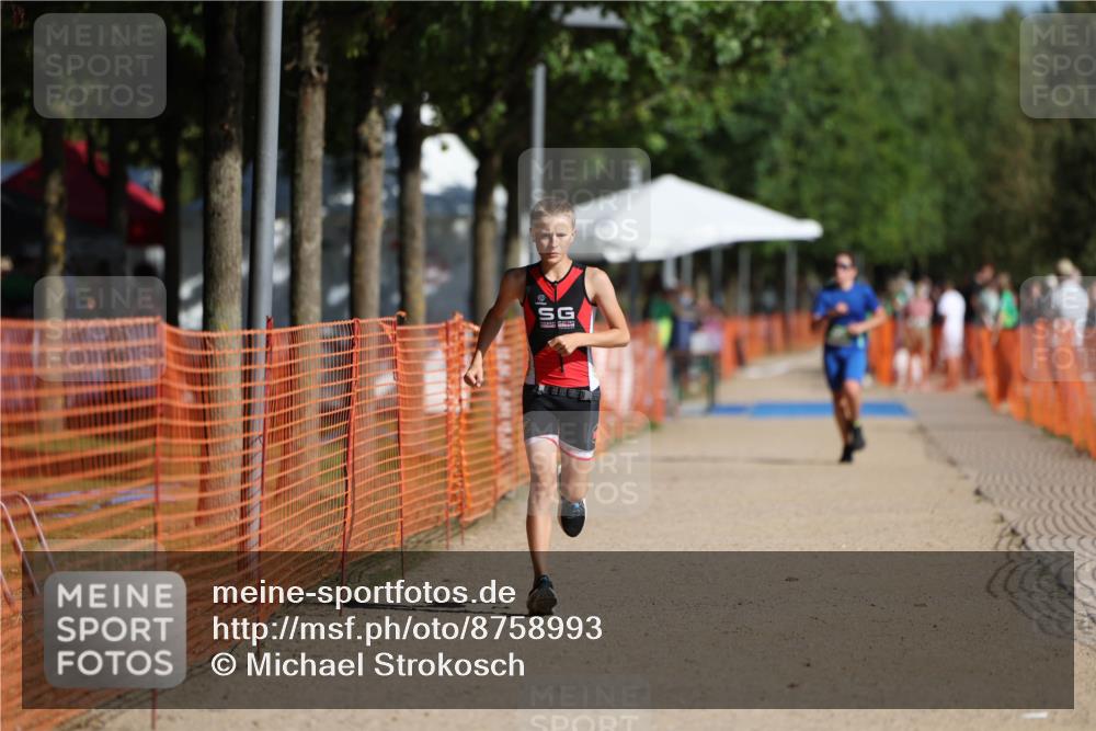 07.09.2025 - 19. Norderstedt Triathlon Michael Strokosch http://msf.ph/oto/8758993 07.09.2025 11:05:12 Laufen 107 meine-sportfotos.de