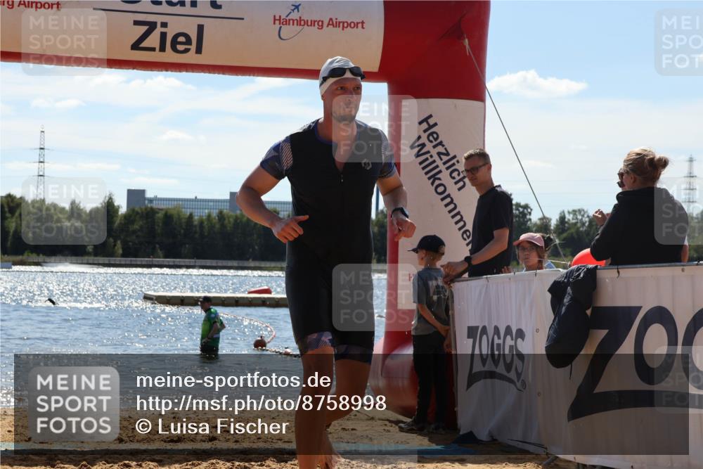 07.09.2025 - 19. Norderstedt Triathlon Luisa Fischer http://msf.ph/oto/8758998 07.09.2025 13:42:10 Schwimmen 410, 1005 meine-sportfotos.de
