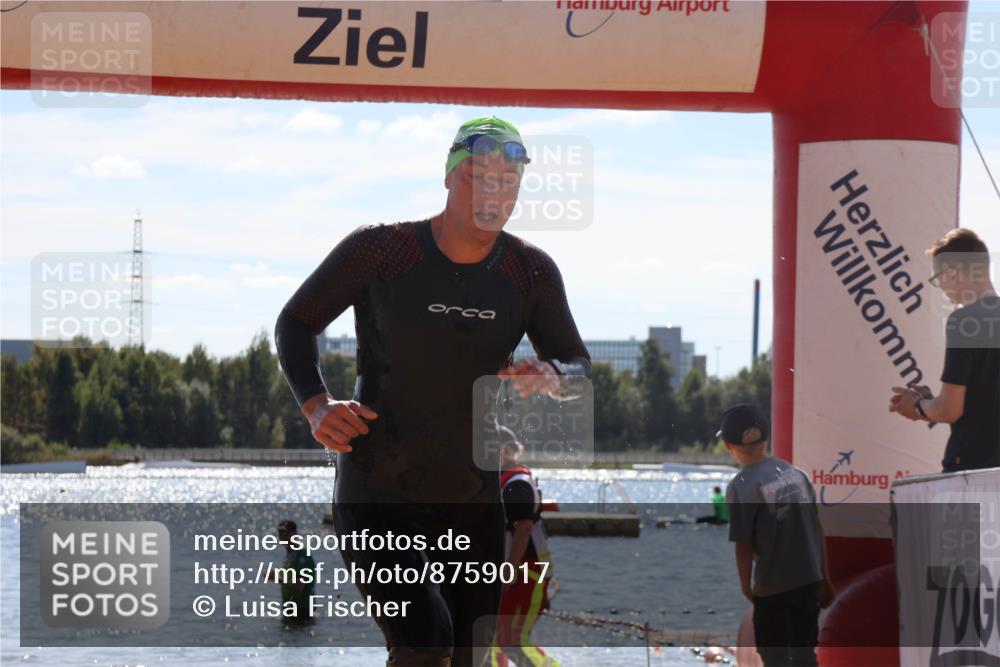 07.09.2025 - 19. Norderstedt Triathlon Luisa Fischer http://msf.ph/oto/8759017 07.09.2025 13:43:07 Schwimmen 888 meine-sportfotos.de