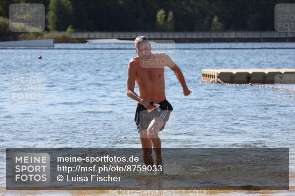 07.09.2025 - 19. Norderstedt Triathlon Luisa Fischer http://msf.ph/oto/8759033 07.09.2025 11:58:26 Schwimmen  meine-sportfotos.de