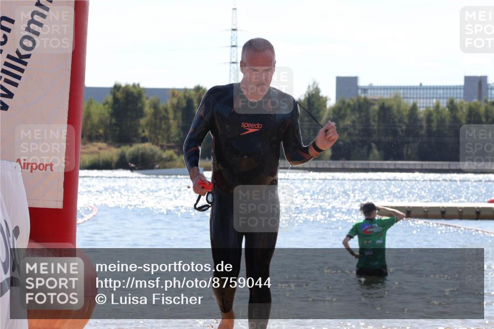 07.09.2025 - 19. Norderstedt Triathlon Luisa Fischer http://msf.ph/oto/8759044 07.09.2025 13:45:19 Schwimmen 391 meine-sportfotos.de