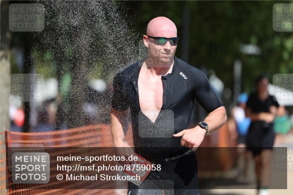 07.09.2025 - 19. Norderstedt Triathlon Michael Strokosch http://msf.ph/oto/8759058 07.09.2025 12:52:14 Laufen 218, 282, 1296 meine-sportfotos.de