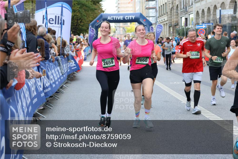 07.09.2025 - BARMER Alsterlauf Strokosch-Dieckow http://msf.ph/oto/8759059 07.09.2025 10:13:23 Ziel 2387, 2875, 2876, 2892, 3031, 3085, 3086, 3121, 3181, 3332, 3333, 3334, 3373, 3379, 3424, 3425, 3511, 3564, 3644, 3833, 3879, 4181, 4548, 4659, 4690, 4716, 4718, 4761, 4881, 4958, 5054, 5059, 5414, 5502, 5743, 6158, 6317, 6318, 8417 meine-sportfotos.de
