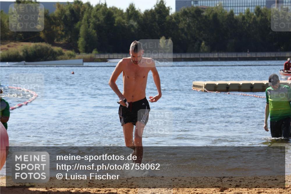 07.09.2025 - 19. Norderstedt Triathlon Luisa Fischer http://msf.ph/oto/8759062 07.09.2025 11:58:26 Schwimmen  meine-sportfotos.de