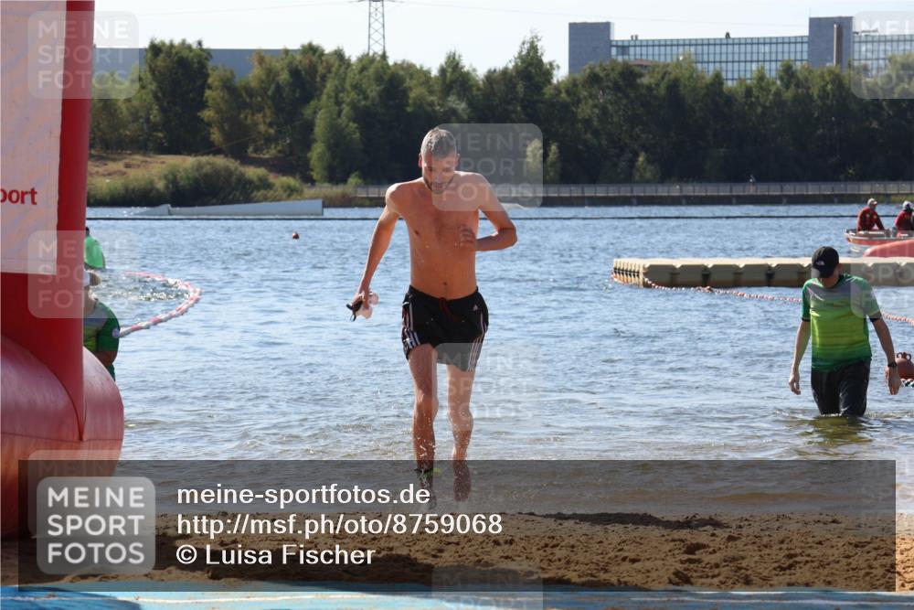 07.09.2025 - 19. Norderstedt Triathlon Luisa Fischer http://msf.ph/oto/8759068 07.09.2025 11:58:27 Schwimmen  meine-sportfotos.de