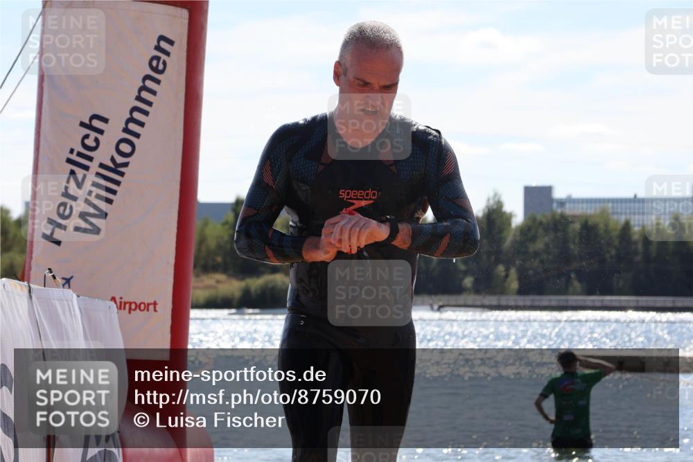 07.09.2025 - 19. Norderstedt Triathlon Luisa Fischer http://msf.ph/oto/8759070 07.09.2025 13:45:21 Schwimmen 391 meine-sportfotos.de