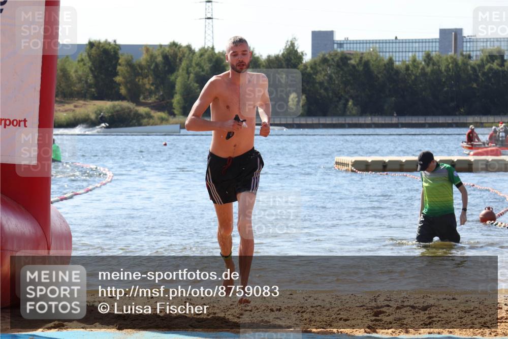 07.09.2025 - 19. Norderstedt Triathlon Luisa Fischer http://msf.ph/oto/8759083 07.09.2025 11:58:28 Schwimmen  meine-sportfotos.de