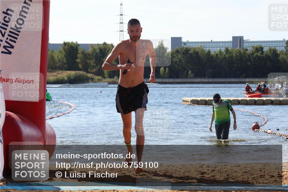 07.09.2025 - 19. Norderstedt Triathlon Luisa Fischer http://msf.ph/oto/8759100 07.09.2025 11:58:28 Schwimmen  meine-sportfotos.de