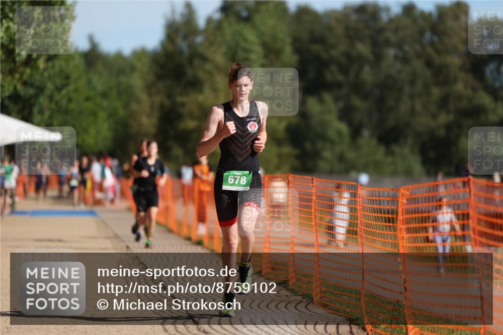 07.09.2025 - 19. Norderstedt Triathlon Michael Strokosch http://msf.ph/oto/8759102 07.09.2025 10:44:31 Laufen 637, 678 meine-sportfotos.de