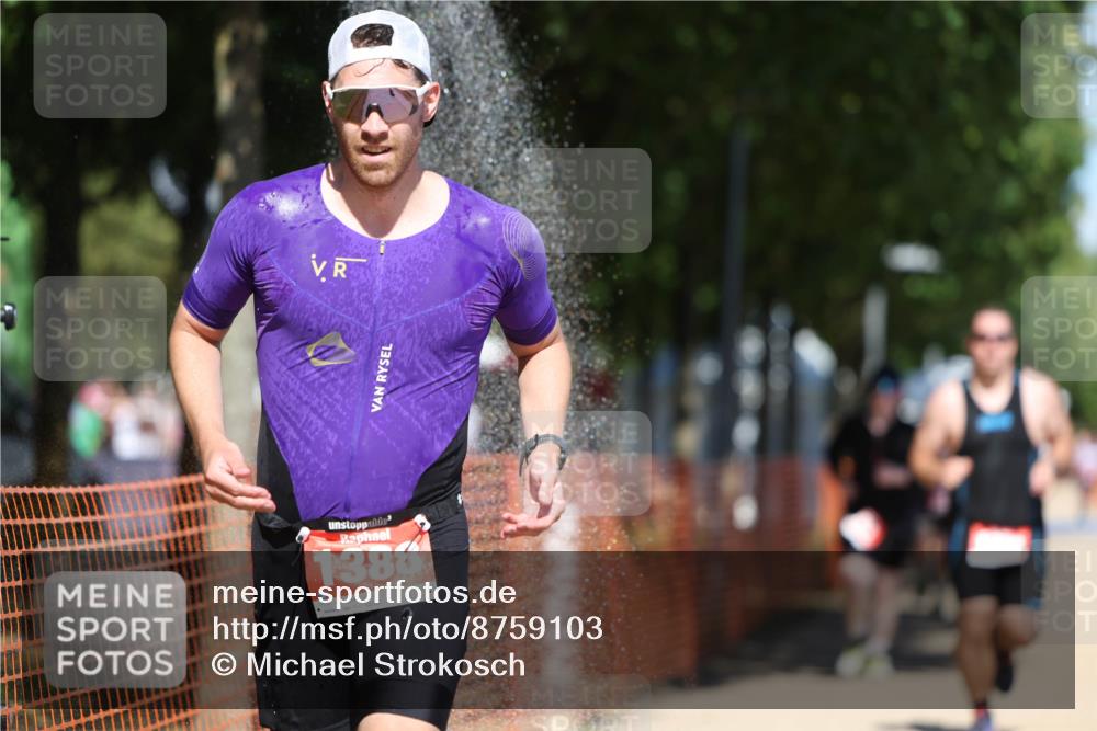 07.09.2025 - 19. Norderstedt Triathlon Michael Strokosch http://msf.ph/oto/8759103 07.09.2025 13:14:33 Laufen 219, 224, 331, 852, 858, 1270, 1388 meine-sportfotos.de