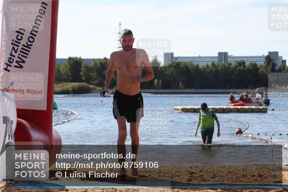 07.09.2025 - 19. Norderstedt Triathlon Luisa Fischer http://msf.ph/oto/8759106 07.09.2025 11:58:29 Schwimmen  meine-sportfotos.de