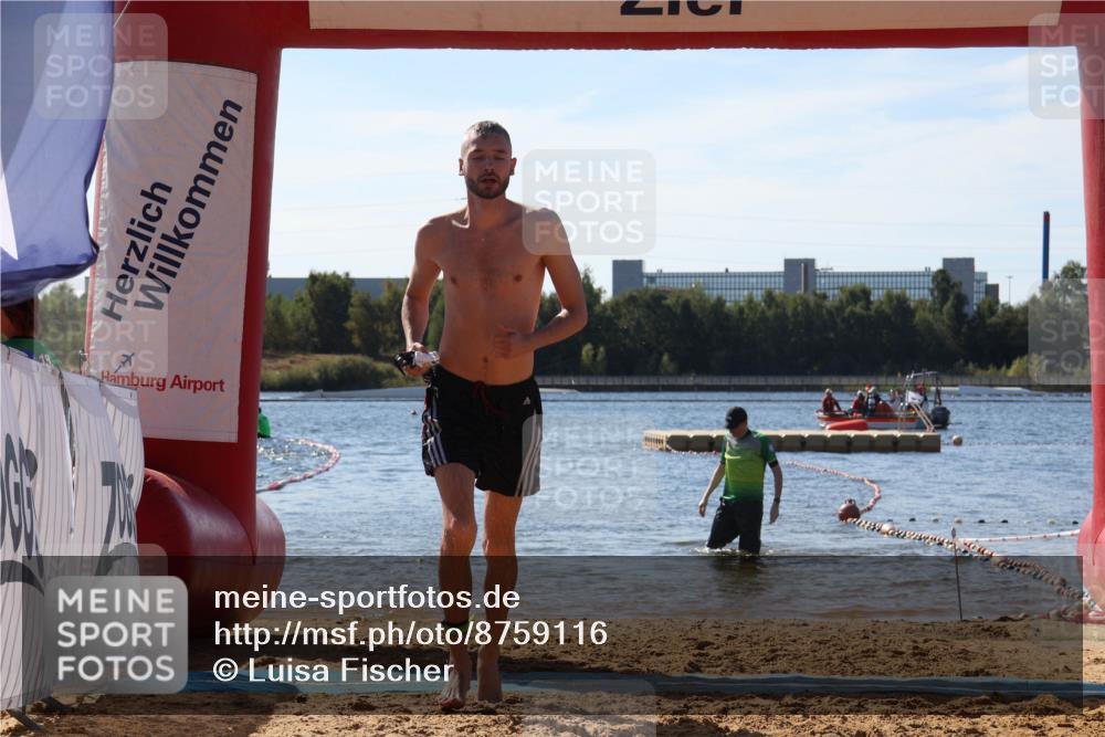07.09.2025 - 19. Norderstedt Triathlon Luisa Fischer http://msf.ph/oto/8759116 07.09.2025 11:58:29 Schwimmen  meine-sportfotos.de