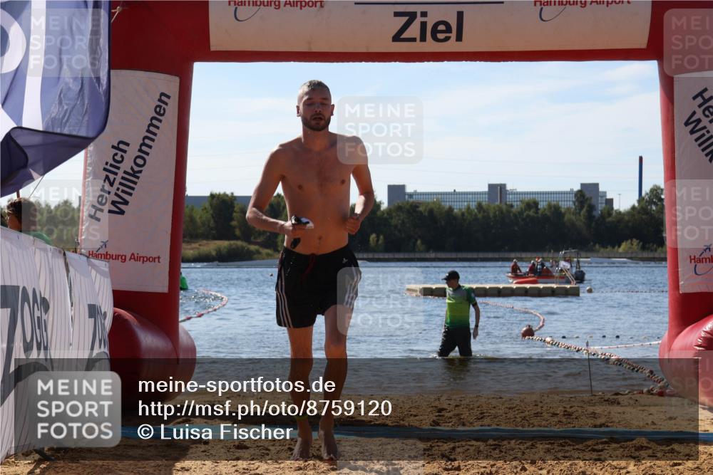 07.09.2025 - 19. Norderstedt Triathlon Luisa Fischer http://msf.ph/oto/8759120 07.09.2025 11:58:30 Schwimmen  meine-sportfotos.de