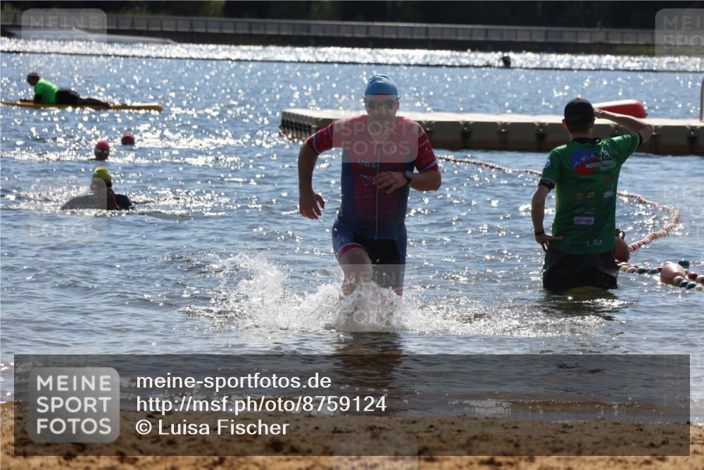 07.09.2025 - 19. Norderstedt Triathlon Luisa Fischer http://msf.ph/oto/8759124 07.09.2025 13:46:35 Schwimmen 1019 meine-sportfotos.de