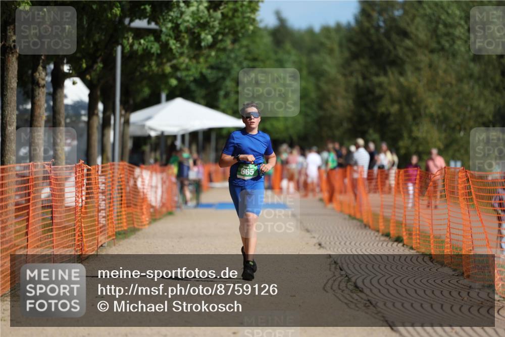 07.09.2025 - 19. Norderstedt Triathlon Michael Strokosch http://msf.ph/oto/8759126 07.09.2025 11:05:19 Laufen 107, 665 meine-sportfotos.de