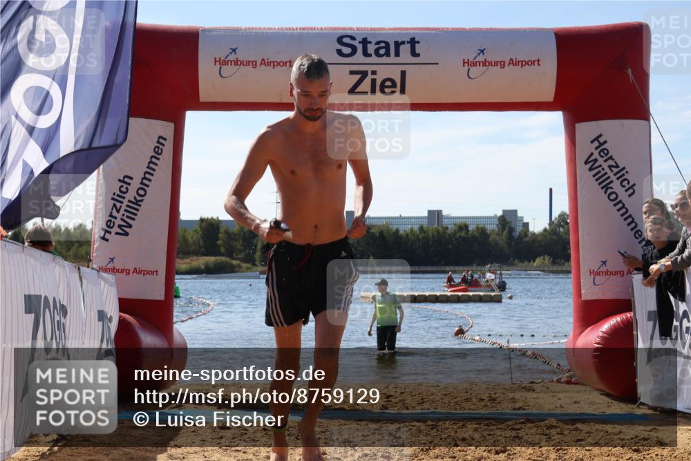 07.09.2025 - 19. Norderstedt Triathlon Luisa Fischer http://msf.ph/oto/8759129 07.09.2025 11:58:30 Schwimmen  meine-sportfotos.de