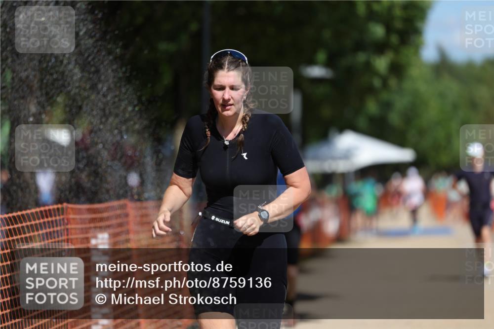 07.09.2025 - 19. Norderstedt Triathlon Michael Strokosch http://msf.ph/oto/8759136 07.09.2025 12:52:18 Laufen 218, 282, 700, 1296, 1371 meine-sportfotos.de