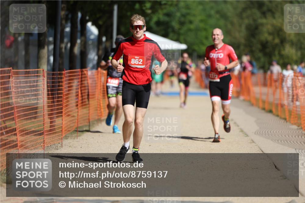 07.09.2025 - 19. Norderstedt Triathlon Michael Strokosch http://msf.ph/oto/8759137 07.09.2025 12:05:54 Laufen 237, 815, 862, 1225, 1265, 1372 meine-sportfotos.de