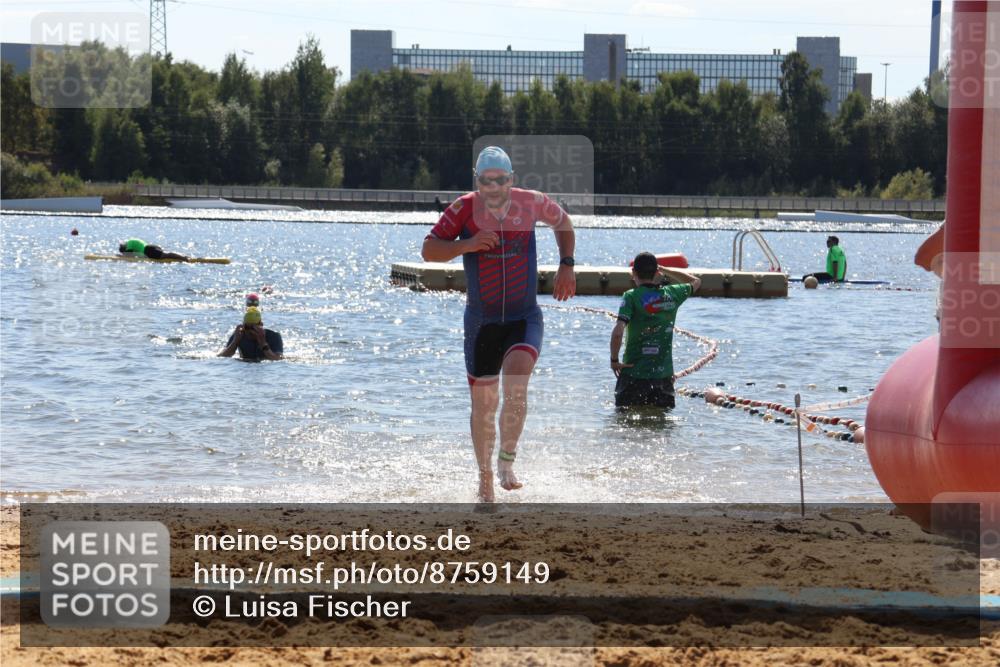07.09.2025 - 19. Norderstedt Triathlon Luisa Fischer http://msf.ph/oto/8759149 07.09.2025 13:46:38 Schwimmen 1019 meine-sportfotos.de