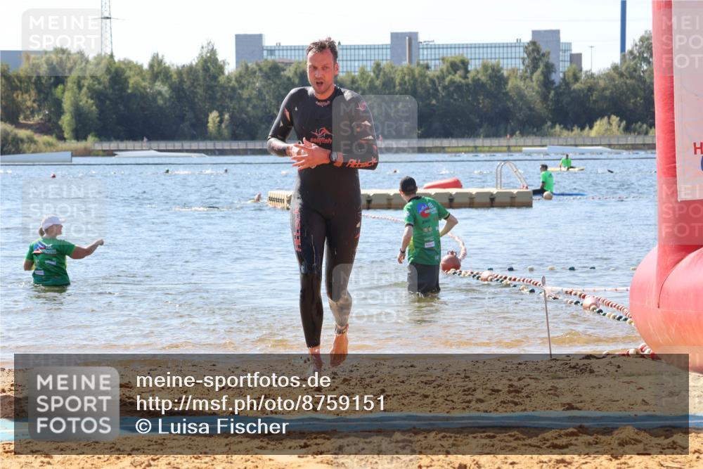 07.09.2025 - 19. Norderstedt Triathlon Luisa Fischer http://msf.ph/oto/8759151 07.09.2025 12:03:37 Schwimmen 212 meine-sportfotos.de