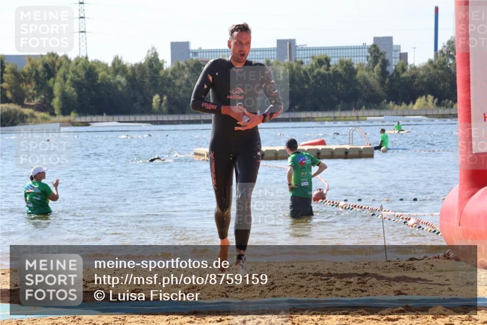 07.09.2025 - 19. Norderstedt Triathlon Luisa Fischer http://msf.ph/oto/8759159 07.09.2025 12:03:37 Schwimmen 212 meine-sportfotos.de