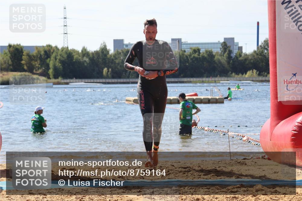 07.09.2025 - 19. Norderstedt Triathlon Luisa Fischer http://msf.ph/oto/8759164 07.09.2025 12:03:38 Schwimmen 212 meine-sportfotos.de
