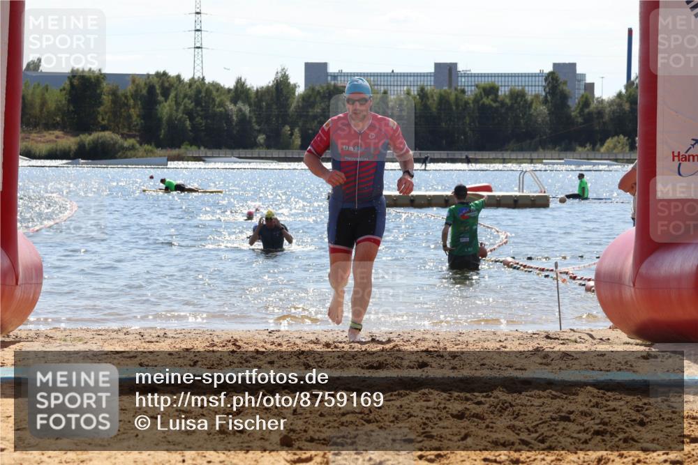 07.09.2025 - 19. Norderstedt Triathlon Luisa Fischer http://msf.ph/oto/8759169 07.09.2025 13:46:39 Schwimmen 1019 meine-sportfotos.de