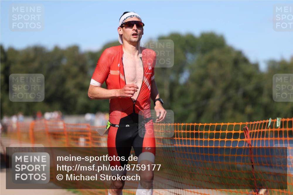07.09.2025 - 19. Norderstedt Triathlon Michael Strokosch http://msf.ph/oto/8759177 07.09.2025 14:56:54 Laufen 959, 962, 971, 975, 1031 meine-sportfotos.de
