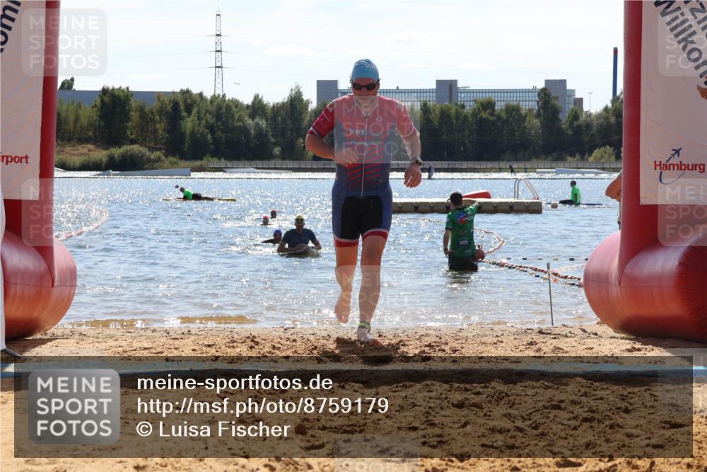 07.09.2025 - 19. Norderstedt Triathlon Luisa Fischer http://msf.ph/oto/8759179 07.09.2025 13:46:40 Schwimmen 1019 meine-sportfotos.de