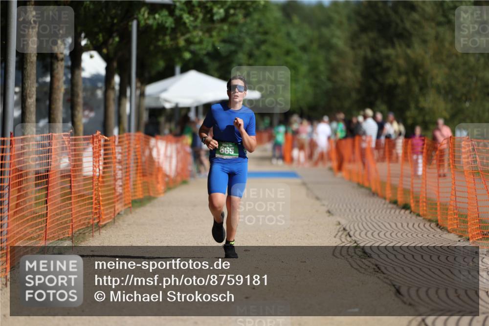 07.09.2025 - 19. Norderstedt Triathlon Michael Strokosch http://msf.ph/oto/8759181 07.09.2025 11:05:20 Laufen 107, 665 meine-sportfotos.de